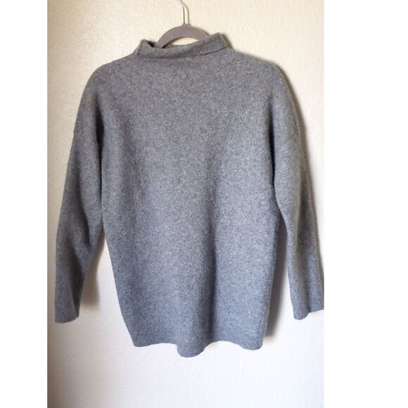 Gray Tahari Cashmere Blended Turtle Neck Sweater - Picture 3 of 4